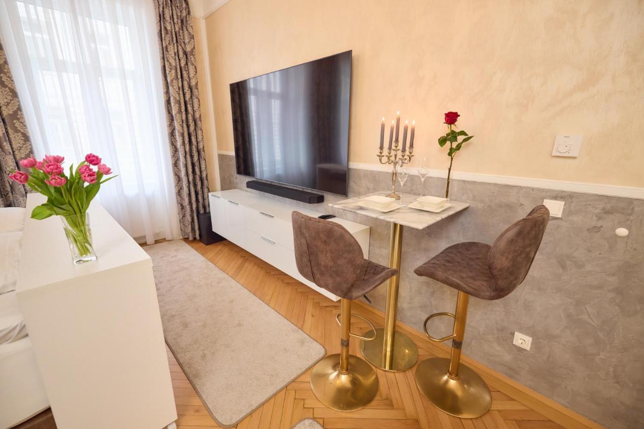 Sophies Place Augarten - Imperial Lifestyle Parking Appartement Wenen