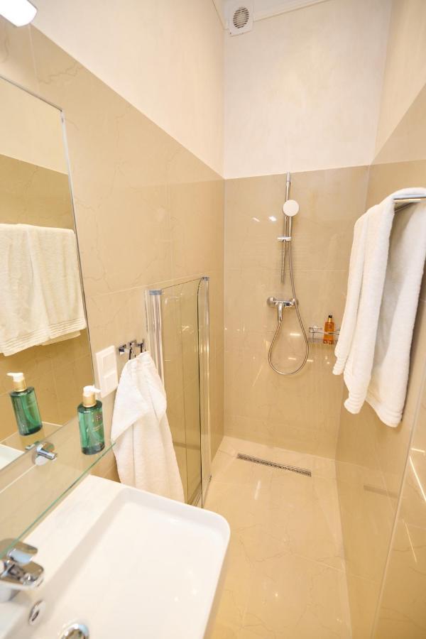 Sophies Place Augarten - Imperial Lifestyle Parking Appartement